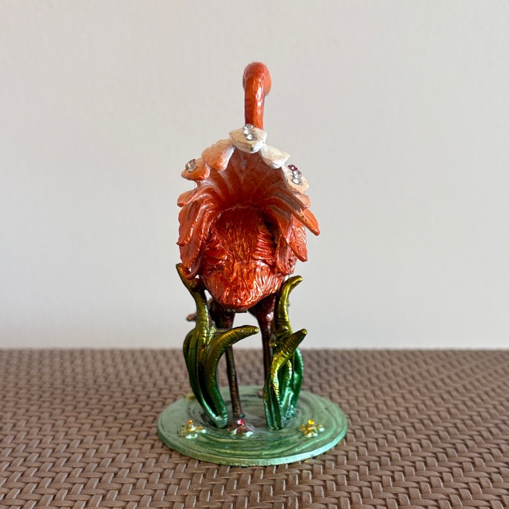 Flamingo Hand-Painted Gold-Plated Enamel Trinket Box with Swarovski Crystals - Picture 4 of 6
